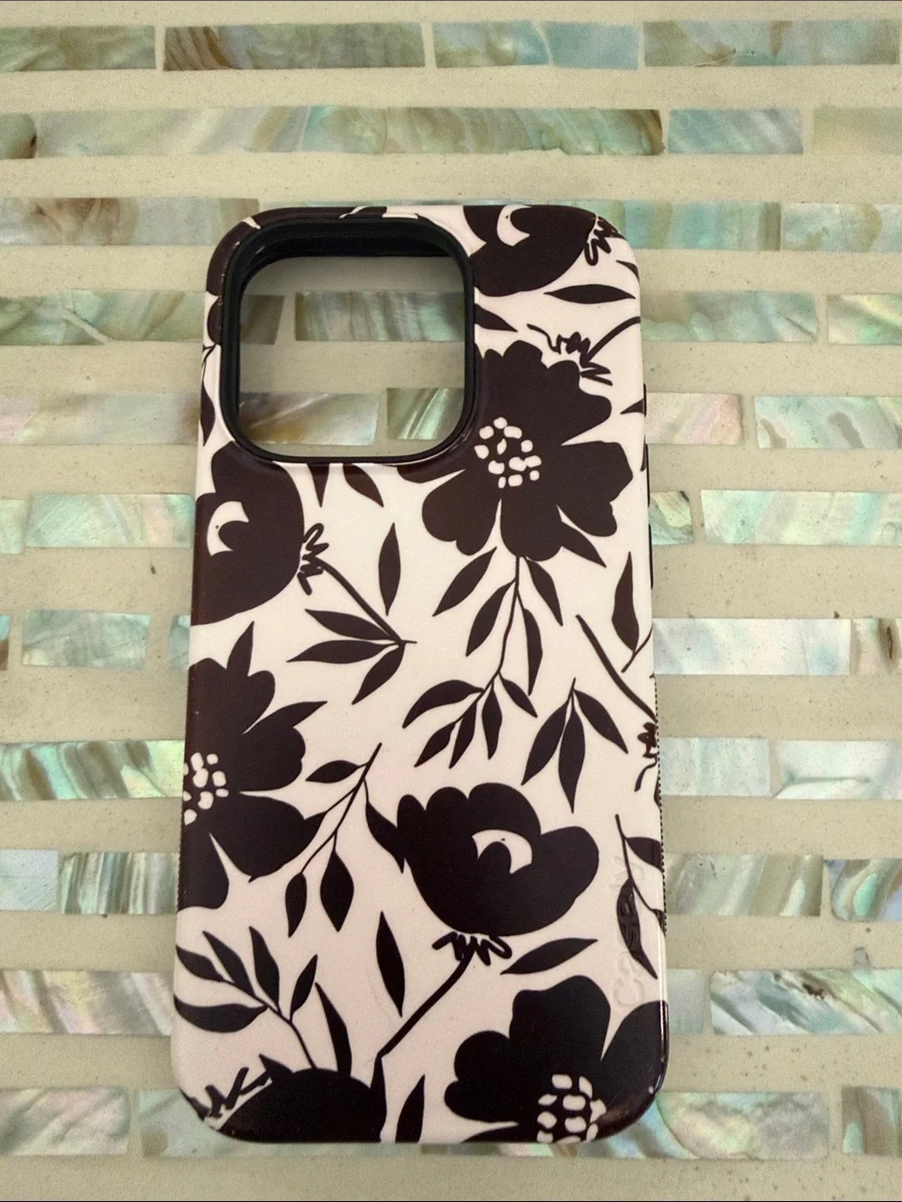 Casely Black & White Floral Phone Case - Compatible iPhone Protective Cover
